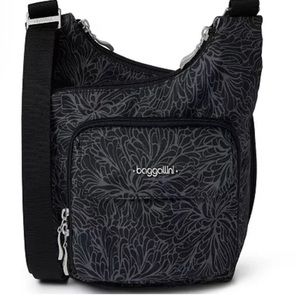 BAGGALLINI
Criss Cross Women's Crossbody COLOR: MIDNIGHT BLOSSOM